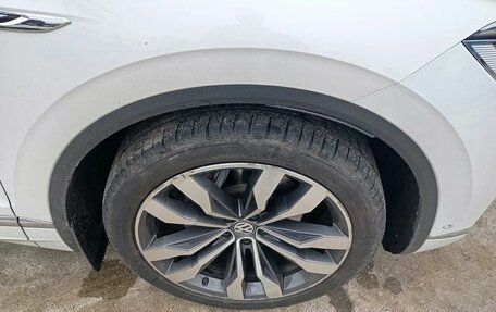 Volkswagen Touareg III, 2020 год, 5 600 000 рублей, 15 фотография