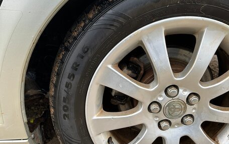 Toyota Avensis III рестайлинг, 2005 год, 850 000 рублей, 6 фотография