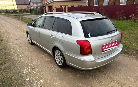 Toyota Avensis III рестайлинг, 2005 год, 850 000 рублей, 5 фотография