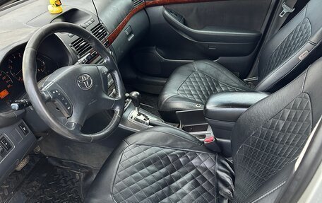 Toyota Avensis III рестайлинг, 2005 год, 850 000 рублей, 15 фотография