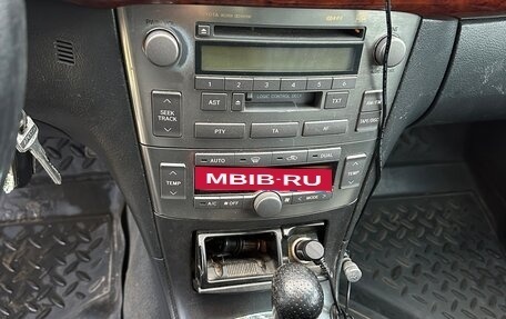 Toyota Avensis III рестайлинг, 2005 год, 850 000 рублей, 13 фотография