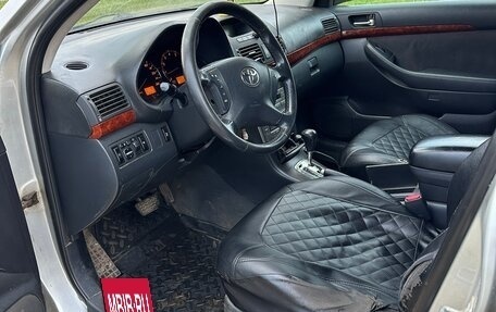 Toyota Avensis III рестайлинг, 2005 год, 850 000 рублей, 10 фотография