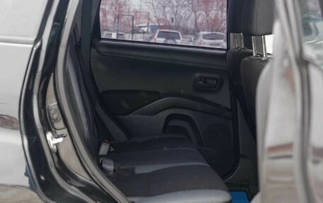 Mitsubishi Outlander III рестайлинг 3, 2011 год, 1 300 000 рублей, 2 фотография