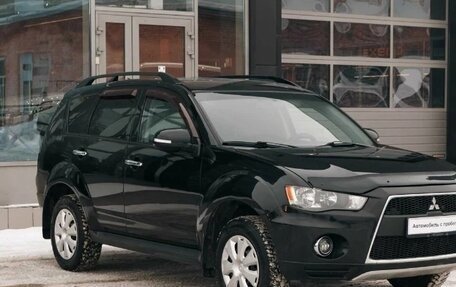 Mitsubishi Outlander III рестайлинг 3, 2011 год, 1 300 000 рублей, 11 фотография
