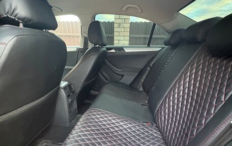 Volkswagen Jetta VI, 2012 год, 890 000 рублей, 6 фотография