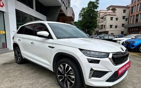 Skoda Kodiaq I, 2025 год, 3 085 007 рублей, 3 фотография