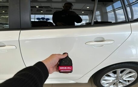 Toyota Corolla, 2021 год, 1 899 999 рублей, 22 фотография