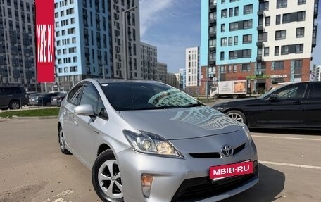 Toyota Prius, 2014 год, 1 250 000 рублей, 2 фотография