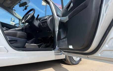 Toyota Prius, 2014 год, 1 250 000 рублей, 15 фотография