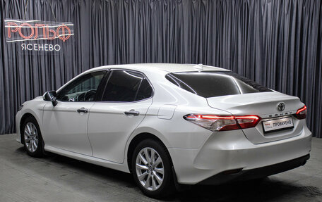 Toyota Camry, 2019 год, 2 249 000 рублей, 7 фотография