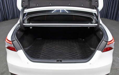 Toyota Camry, 2019 год, 2 249 000 рублей, 10 фотография