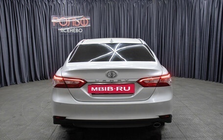 Toyota Camry, 2019 год, 2 249 000 рублей, 6 фотография