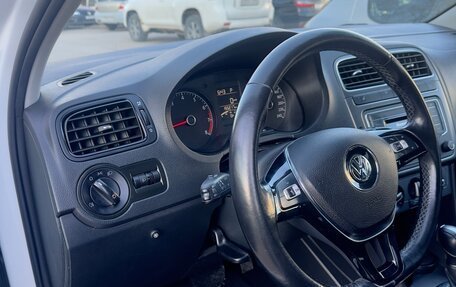 Volkswagen Polo VI (EU Market), 2018 год, 970 000 рублей, 13 фотография