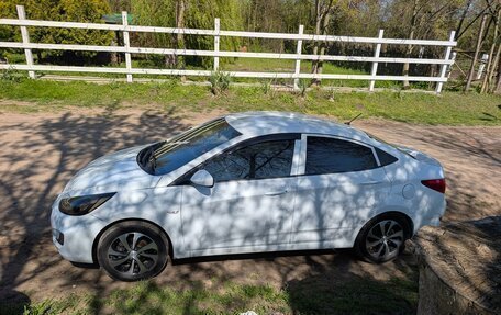 Hyundai Solaris II рестайлинг, 2013 год, 700 000 рублей, 6 фотография