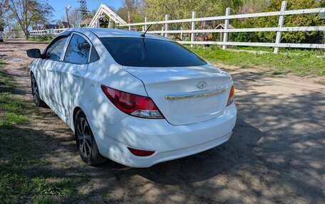 Hyundai Solaris II рестайлинг, 2013 год, 700 000 рублей, 7 фотография