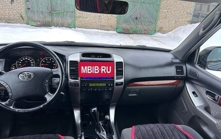 Toyota Land Cruiser Prado 120 рестайлинг, 2006 год, 2 150 000 рублей, 9 фотография