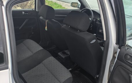 Volkswagen Passat B5+ рестайлинг, 1996 год, 250 000 рублей, 9 фотография