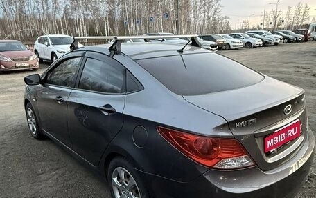 Hyundai Solaris II рестайлинг, 2011 год, 670 000 рублей, 3 фотография