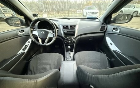 Hyundai Solaris II рестайлинг, 2011 год, 670 000 рублей, 5 фотография
