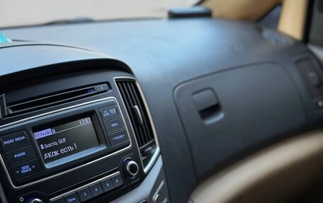 Hyundai H-1 II рестайлинг, 2016 год, 1 850 000 рублей, 5 фотография