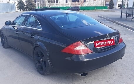 Mercedes-Benz CLS, 2005 год, 2 000 000 рублей, 4 фотография