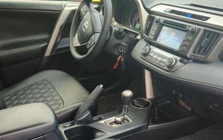 Toyota RAV4, 2015 год, 2 080 000 рублей, 4 фотография