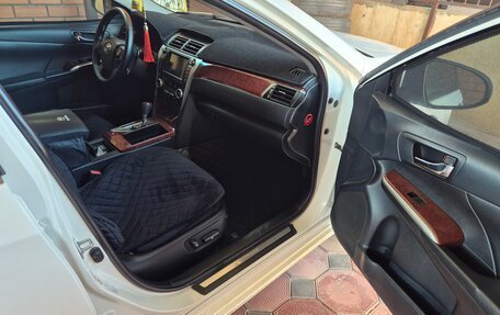 Toyota Camry, 2014 год, 1 650 000 рублей, 6 фотография