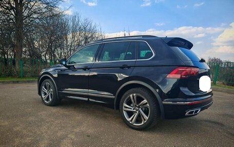 Volkswagen Tiguan II, 2021 год, 2 600 000 рублей, 4 фотография