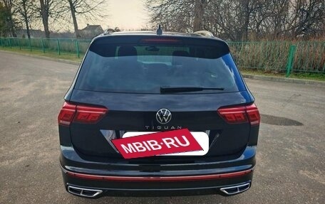 Volkswagen Tiguan II, 2021 год, 2 600 000 рублей, 5 фотография