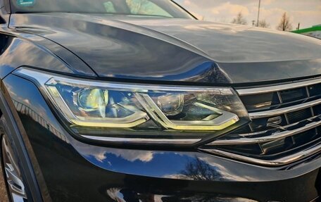 Volkswagen Tiguan II, 2021 год, 2 600 000 рублей, 10 фотография