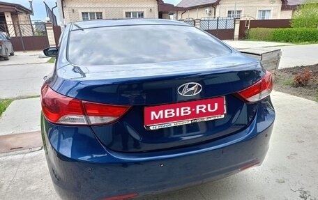 Hyundai Elantra V, 2012 год, 800 000 рублей, 1 фотография