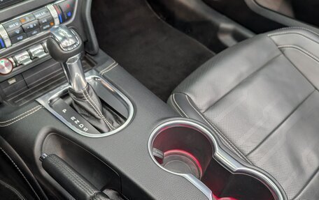 Ford Mustang VI рестайлинг, 2022 год, 7 200 000 рублей, 21 фотография