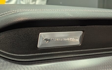 Ford Mustang VI рестайлинг, 2022 год, 7 200 000 рублей, 28 фотография