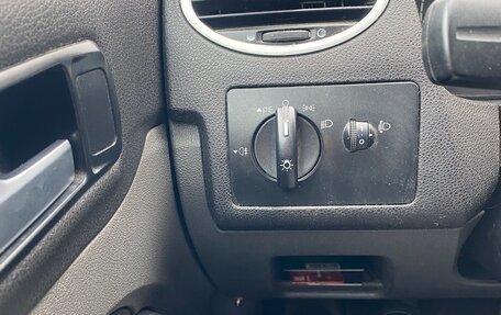 Ford Focus II рестайлинг, 2006 год, 220 000 рублей, 8 фотография