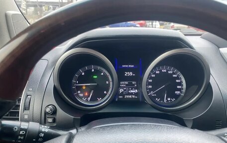 Toyota Land Cruiser Prado 150 рестайлинг 2, 2014 год, 3 000 000 рублей, 8 фотография