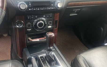 Toyota Land Cruiser Prado 150 рестайлинг 2, 2014 год, 3 000 000 рублей, 12 фотография