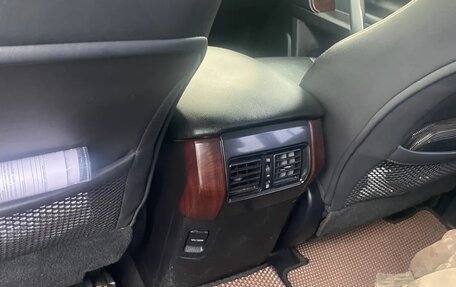 Toyota Land Cruiser Prado 150 рестайлинг 2, 2014 год, 3 000 000 рублей, 13 фотография