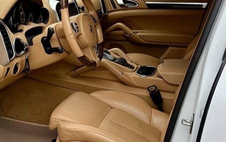 Porsche Cayenne III, 2012 год, 2 680 000 рублей, 15 фотография