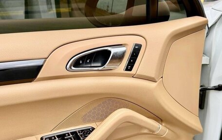 Porsche Cayenne III, 2012 год, 2 680 000 рублей, 17 фотография