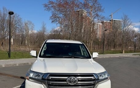 Toyota Land Cruiser 200, 2015 год, 5 650 000 рублей, 4 фотография