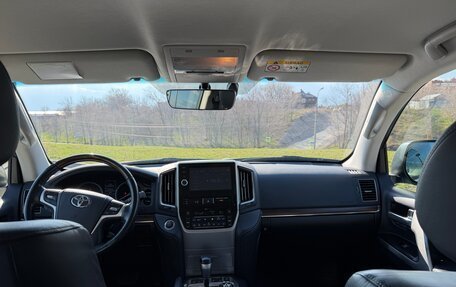 Toyota Land Cruiser 200, 2015 год, 5 650 000 рублей, 8 фотография