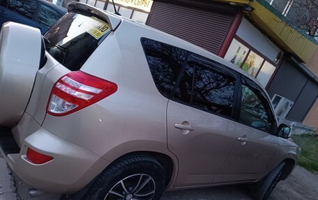 Toyota RAV4, 2011 год, 1 400 000 рублей, 2 фотография