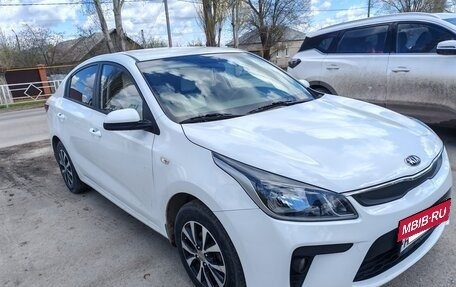 KIA Rio IV, 2017 год, 1 585 000 рублей, 3 фотография