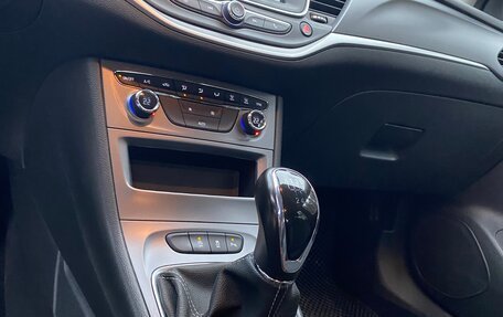 Opel Astra K, 2020 год, 1 499 000 рублей, 6 фотография