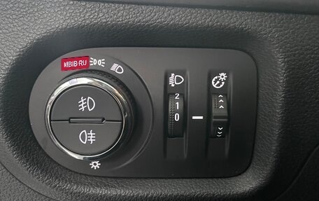 Opel Astra K, 2020 год, 1 499 000 рублей, 13 фотография