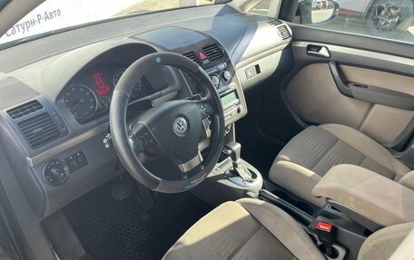 Volkswagen Touran III, 2010 год, 690 000 рублей, 7 фотография