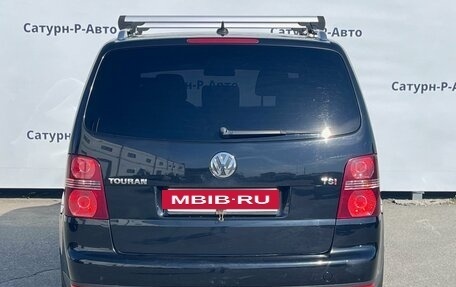 Volkswagen Touran III, 2010 год, 690 000 рублей, 5 фотография