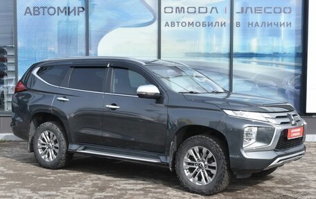 Mitsubishi Pajero Sport III рестайлинг, 2021 год, 3 950 000 рублей, 3 фотография