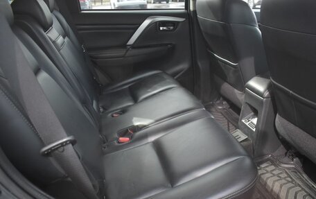 Mitsubishi Pajero Sport III рестайлинг, 2021 год, 3 950 000 рублей, 11 фотография