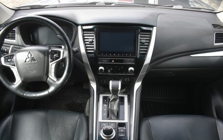 Mitsubishi Pajero Sport III рестайлинг, 2021 год, 3 950 000 рублей, 13 фотография